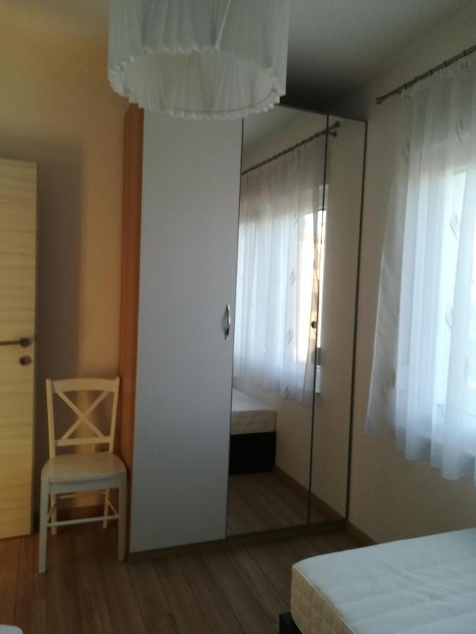 Apartments Jelena Vantacici Bagian luar foto